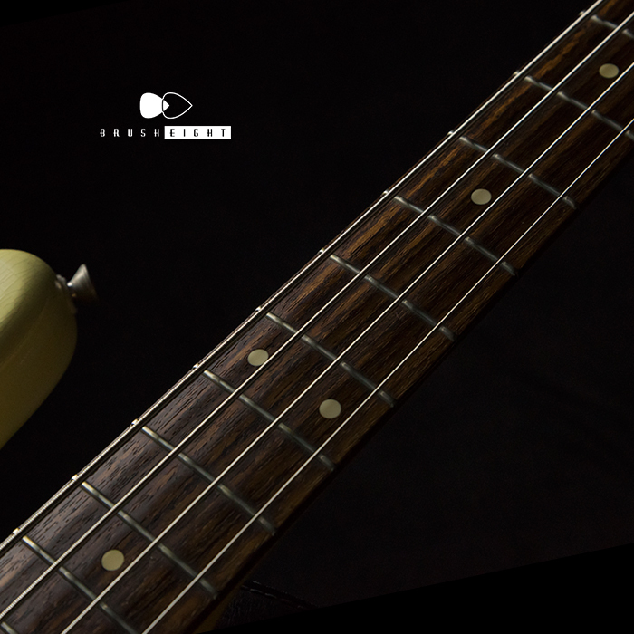 【SOLD】J.W Black USA Jazz Bass  JWB-063  "Medium Aged" 2011's