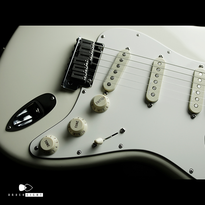 【SOLD】Fender USA Jeff Beck Stratocaster “Olympic White” 2018’s