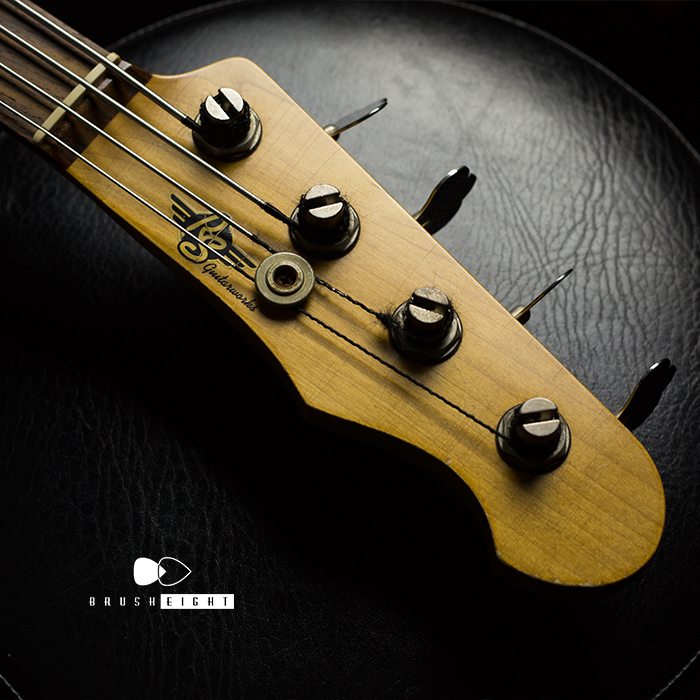 【SOLD】RS Guitarwarks OLD FRIEND 59 CONTOUR BASS  "Road Warrior"