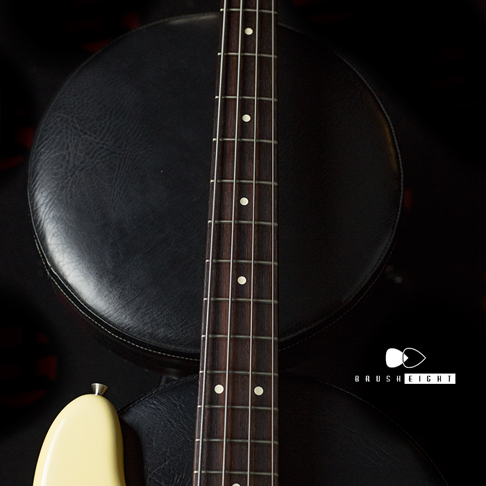 【SOLD】Fender 2004 American Vintage '62 Precision Bass "Olympic White"