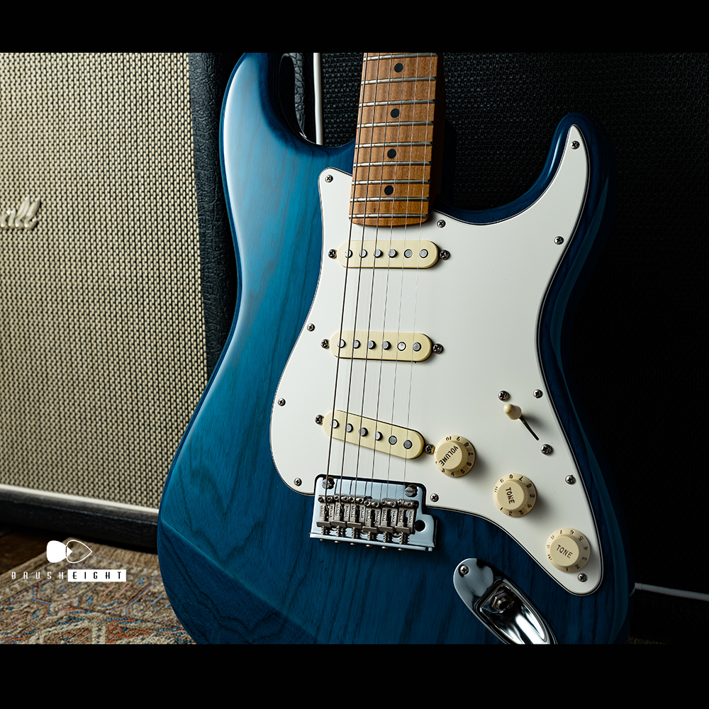 【SOLD】Fender Limited Edition American Pro Stratocaster  Roasted Maple “Sapphire Blue Transparent”