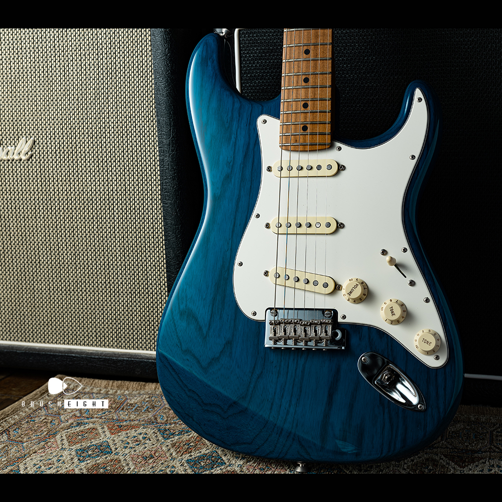 【SOLD】Fender Limited Edition American Pro Stratocaster  Roasted Maple “Sapphire Blue Transparent”