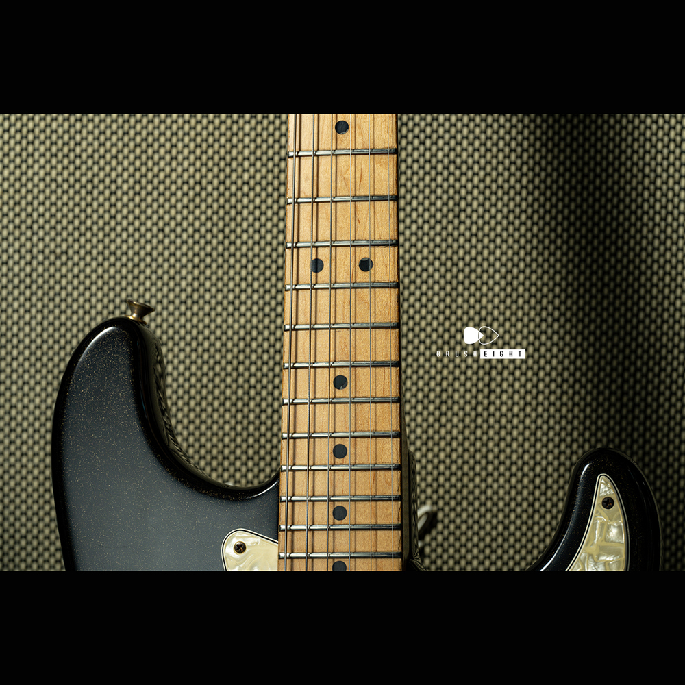 【SOLD】Fender USA Stratocaster “Special Edition” Black Metallic 1993’s
