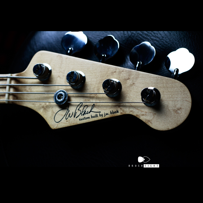 【SOLD】J.W Black USA Jazz Bass 3TS Medium Soft Aged