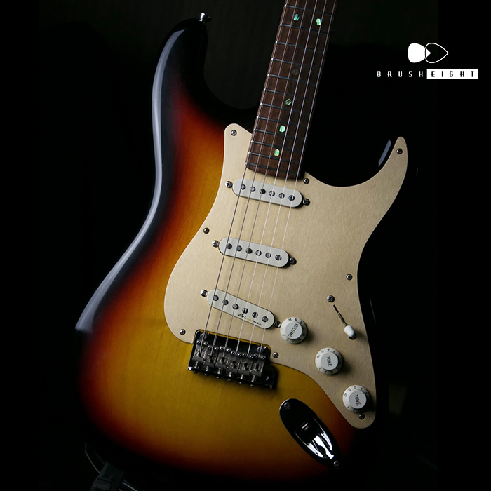 【SOLD】Fender CS ClassicPlayer Stratocaster 2001s