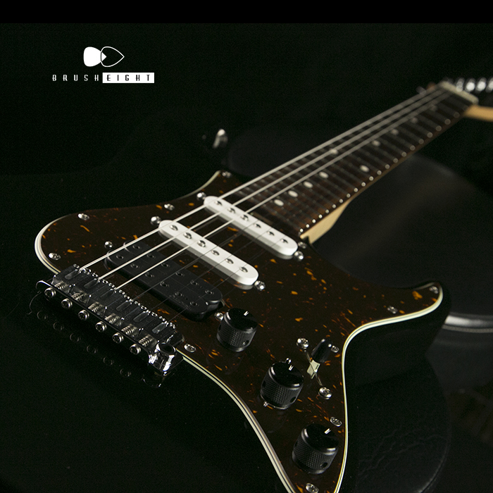 【SOLD】Sadowsky TYO Modern Edge Strat "Black"