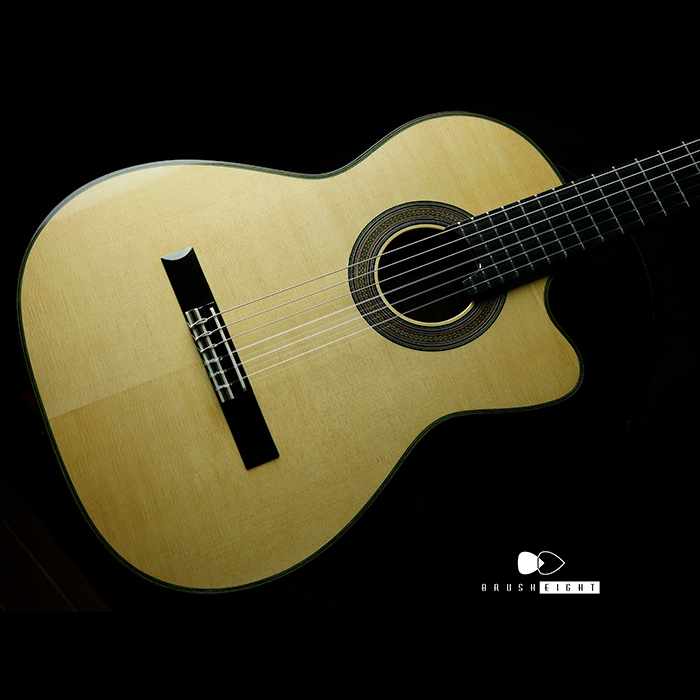 【SOLD】Shunpei Nishino (西野春平) NR.3 CWE  650mm “Spruce Top” Brush eight Selected with Super Light Case
