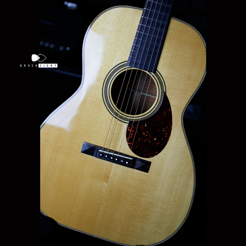 【SOLD】Huss & Dalton ooo-SP Custom Figured Mahogany