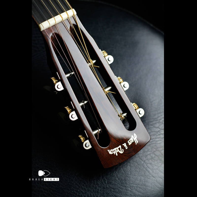 【SOLD】Huss & Dalton ooo-SP Custom Figured Mahogany