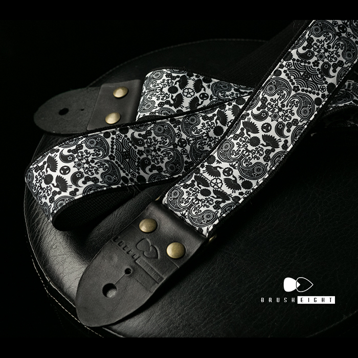  【SOLD】Brush eight × Halnohana Guitar Strap 手縫い 和柄ペイズリー