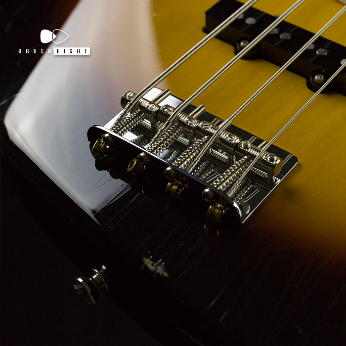 【SOLD】J.W Black USA Jazz Bass 2TS JWB-292  "Soft Aged" bird's-eye Maple Neck